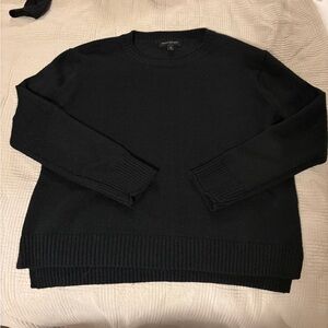 Banana Republic Women's Black Crewneck Sweater